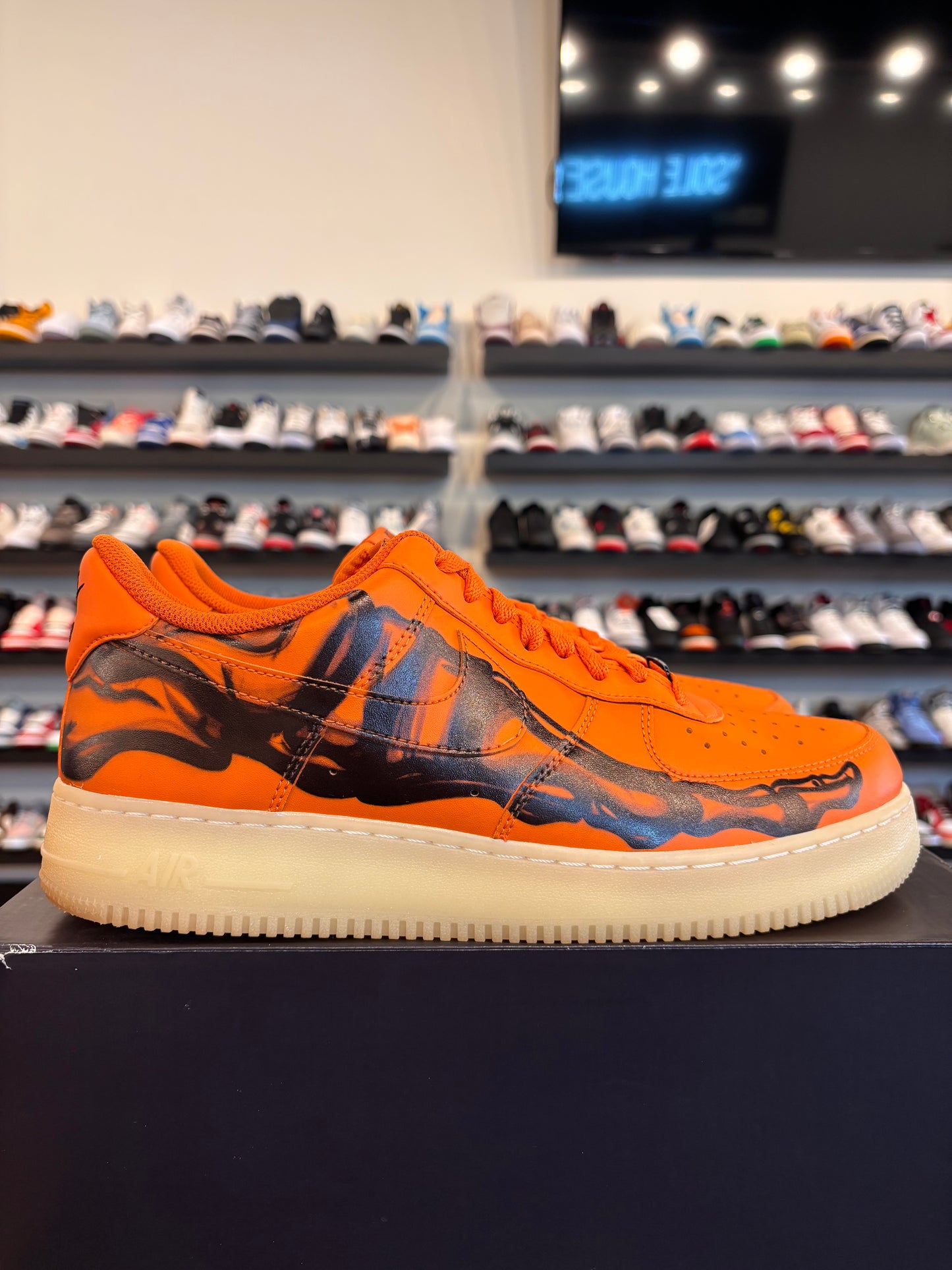 Nike Air Force 1 Low Orange Skeleton Size 11 Pre-Owned (No Box)