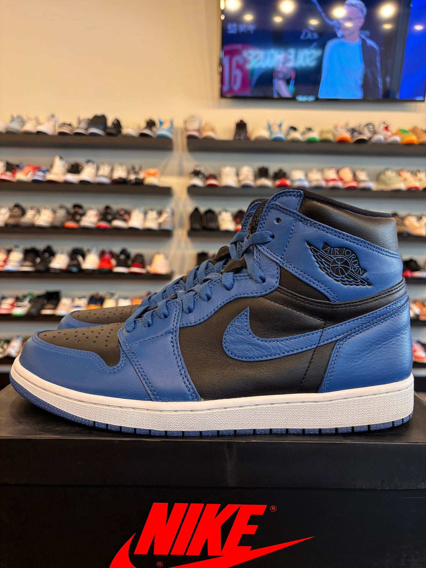 Jordan 1 Marina Blue Size 12 Pre-Owned