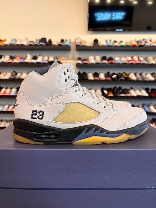 Jordan 5 A Ma Maniere Dawn Size 9.5 (11W) Brand New