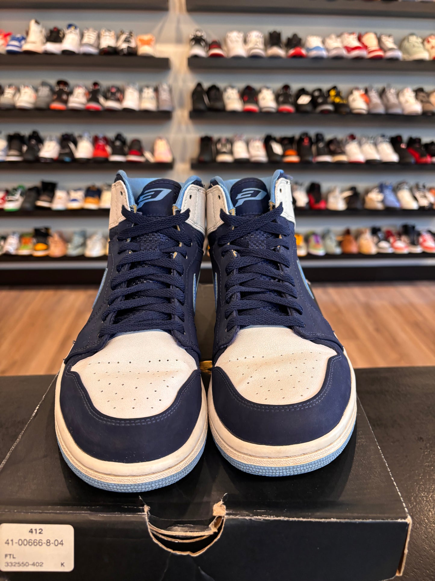 Jordan 1 UNC Obsidian Size 8.5 Pre-Owned