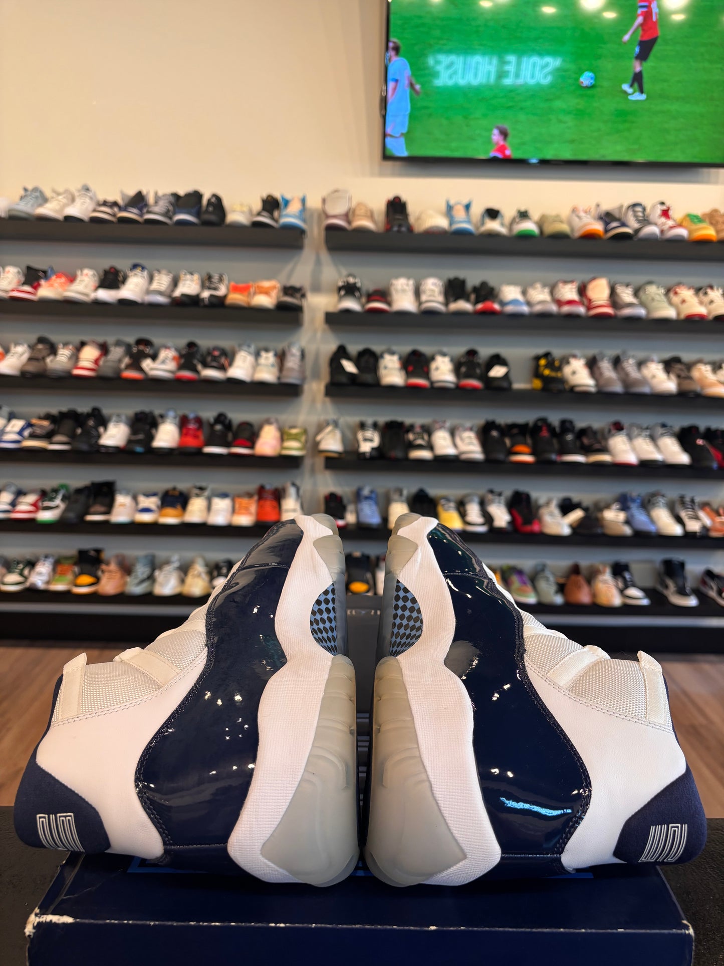 Jordan 11 Win Like 82 Size 13 Brand New
