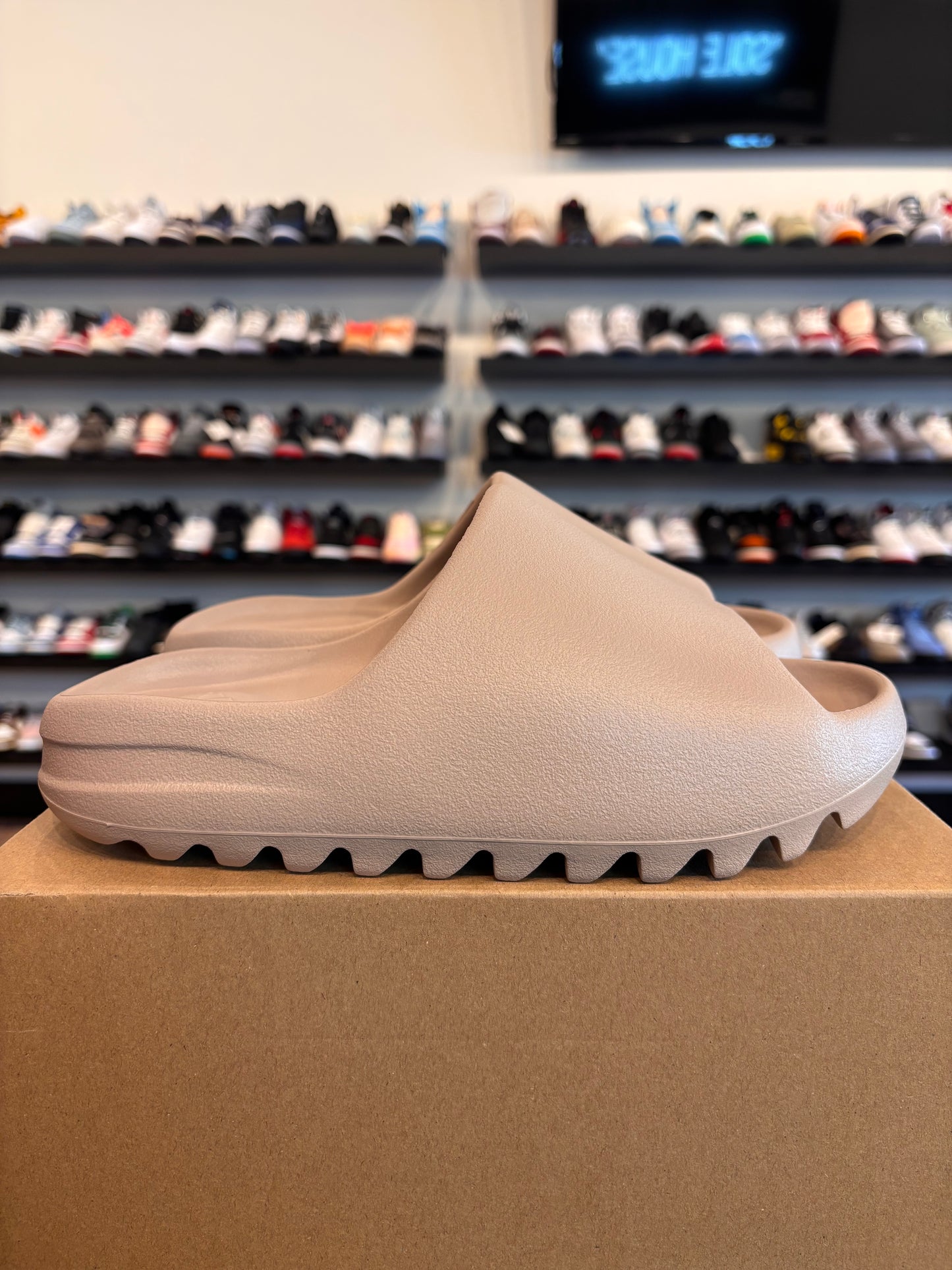 Yeezy Slide Pure Size 6 Pre-Owned