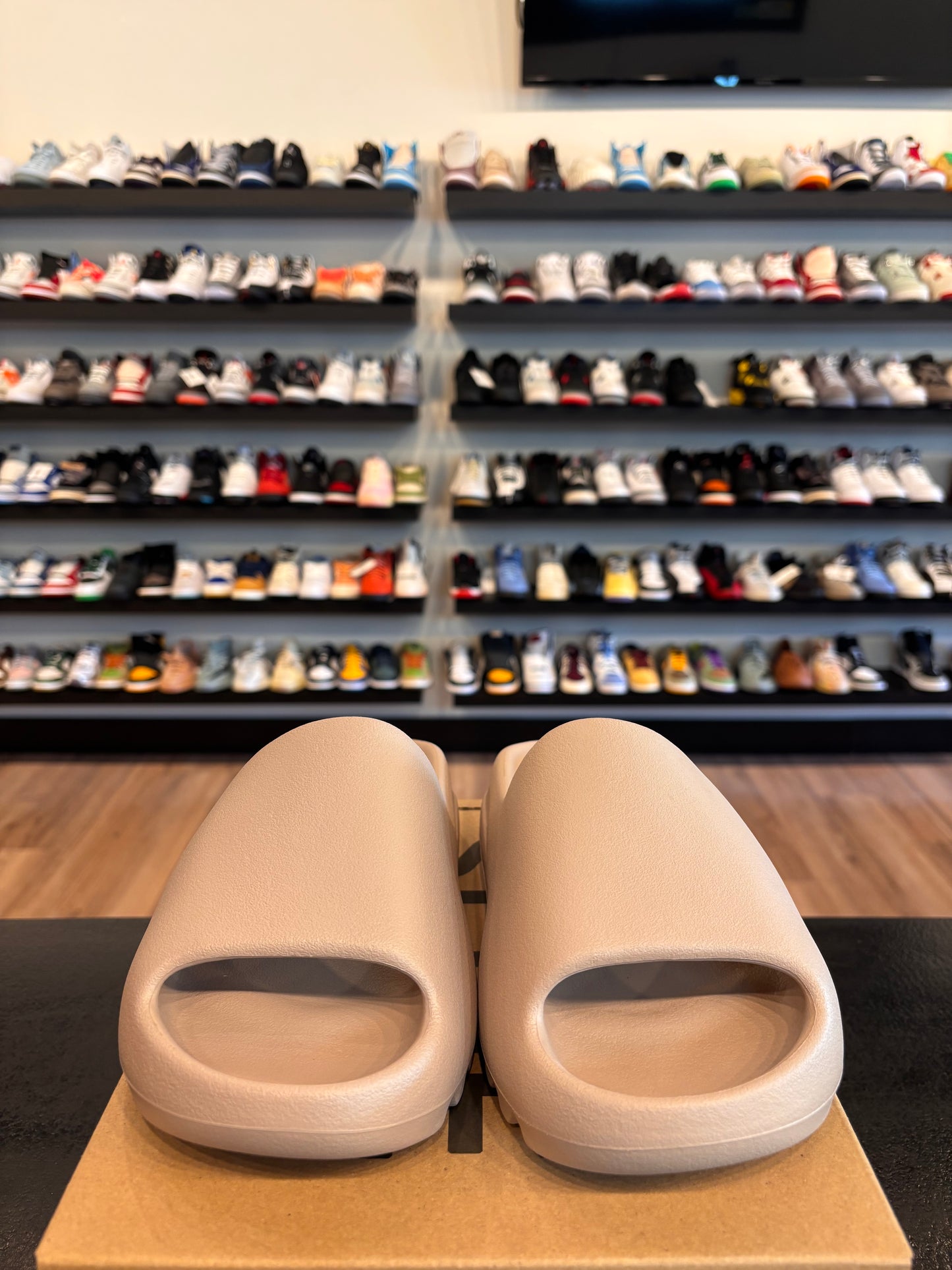 Yeezy Slide Pure Size 6 Pre-Owned
