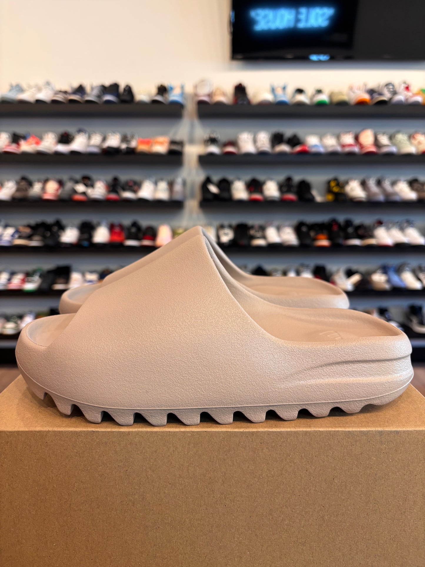 Yeezy Slide Pure Size 6 Pre-Owned