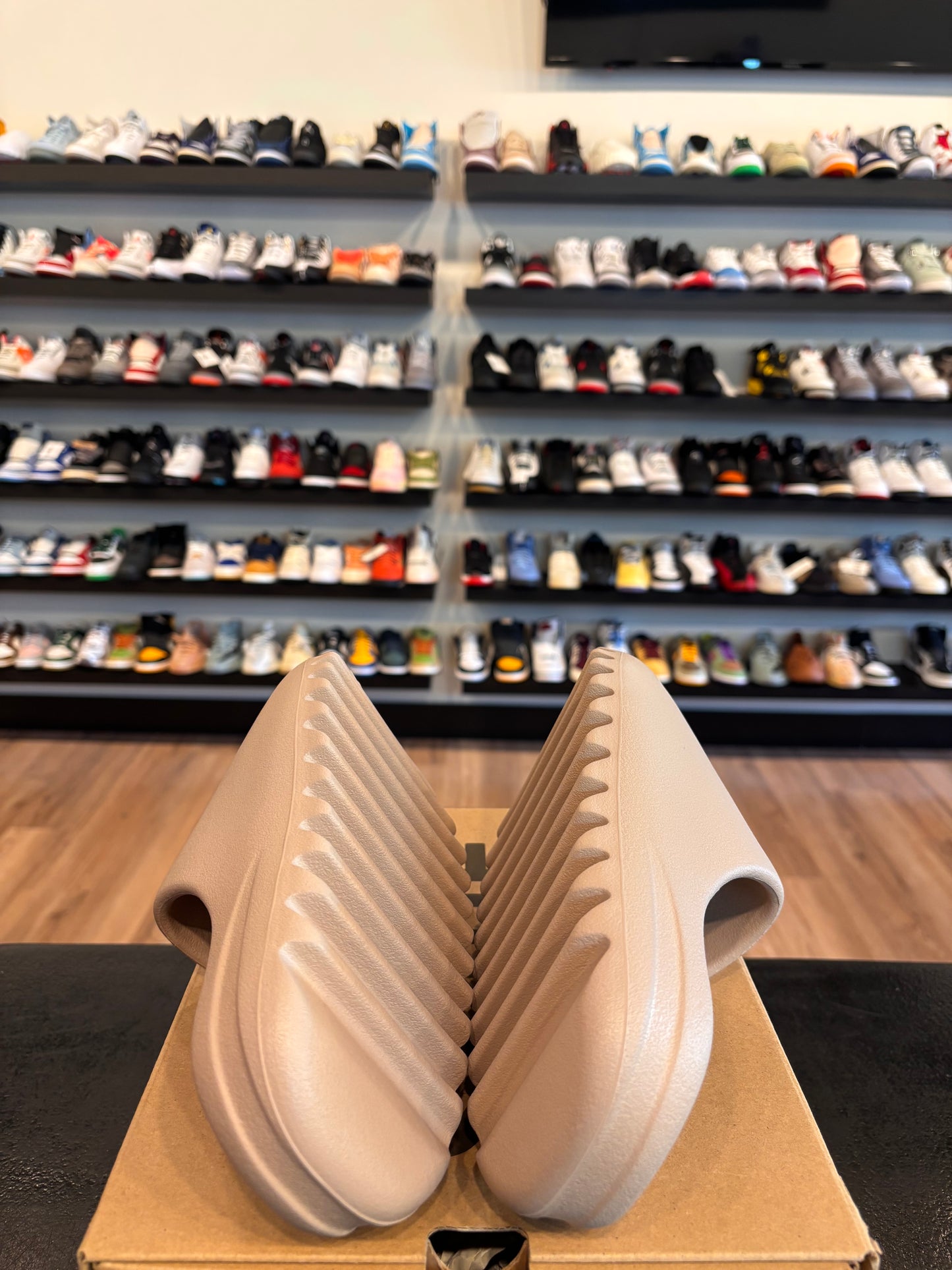 Yeezy Slide Pure Size 6 Pre-Owned
