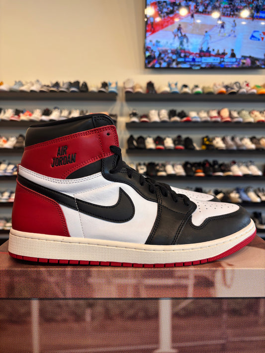 Jordan 1 Reimagined Black Toe Size 13 Pre-Owned