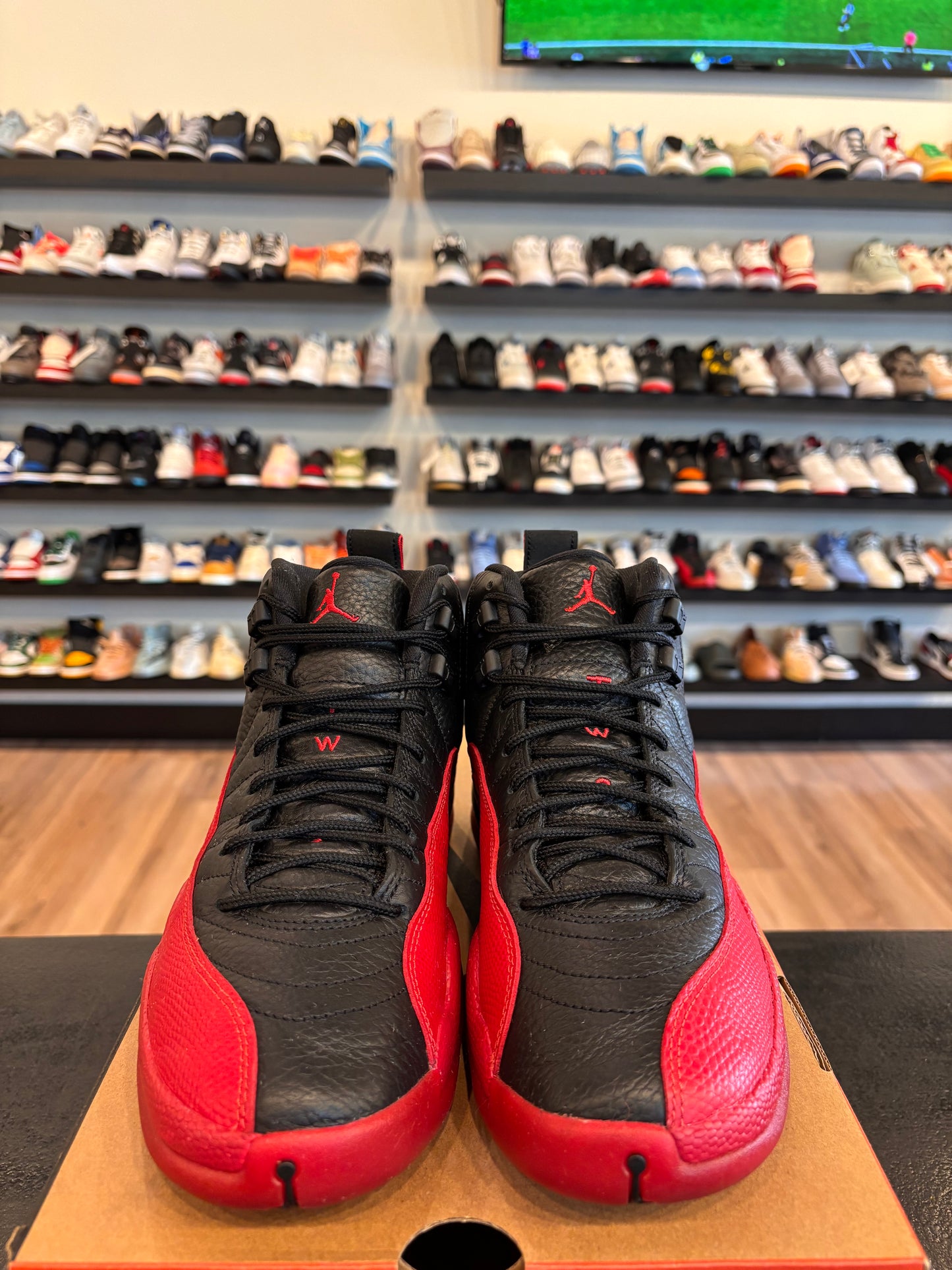 Jordan 12 Flu Game 2025 Size 8 Pre-Owned