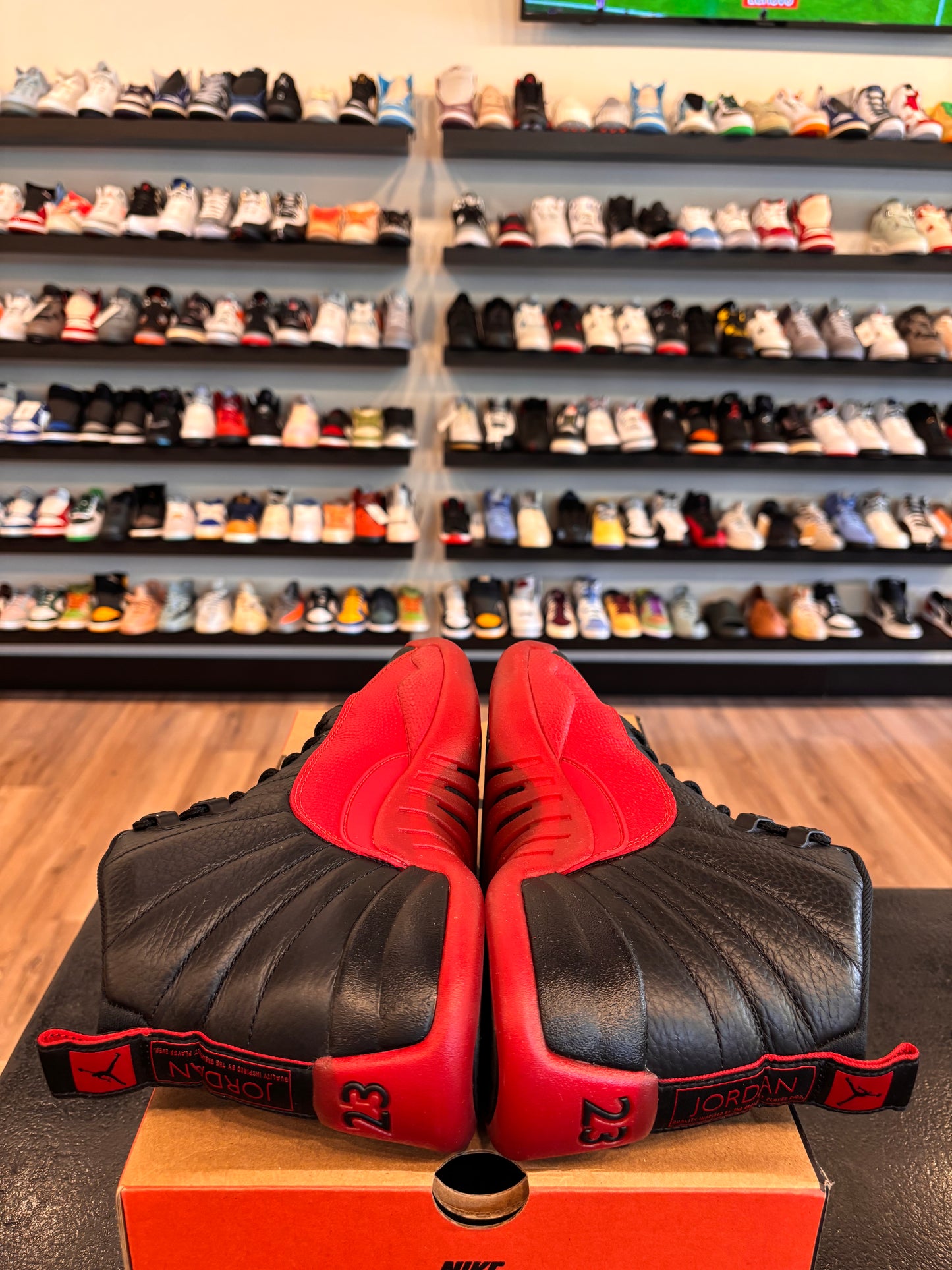Jordan 12 Flu Game 2025 Size 8 Pre-Owned