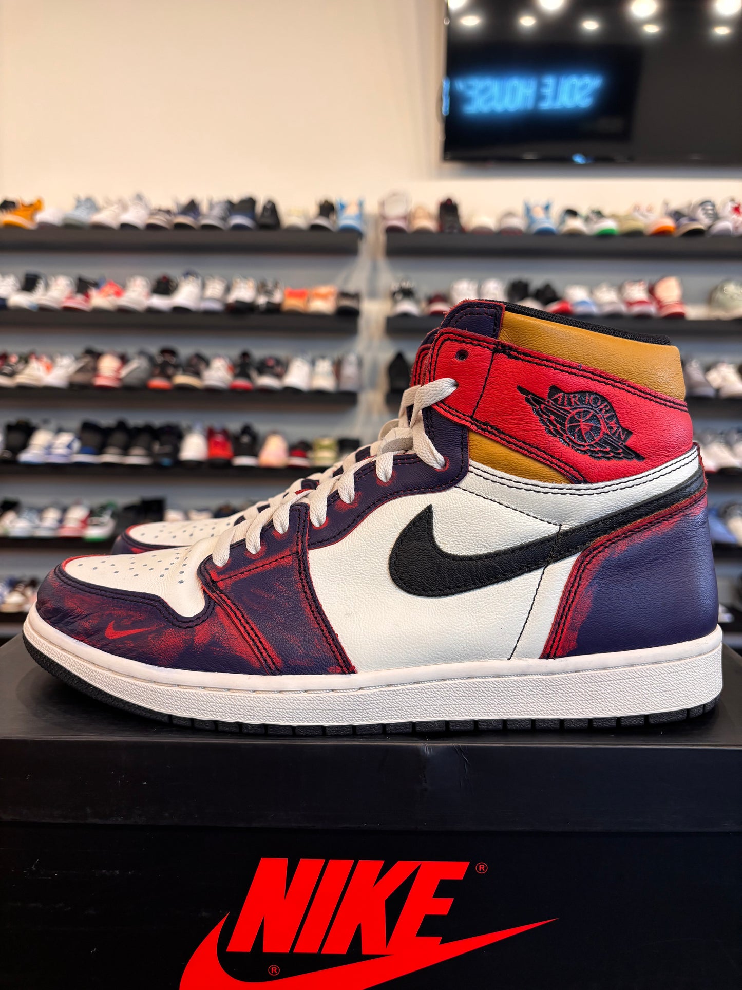 Jordan 1 SB LA To Chicago Size 10.5 Pre-Owned