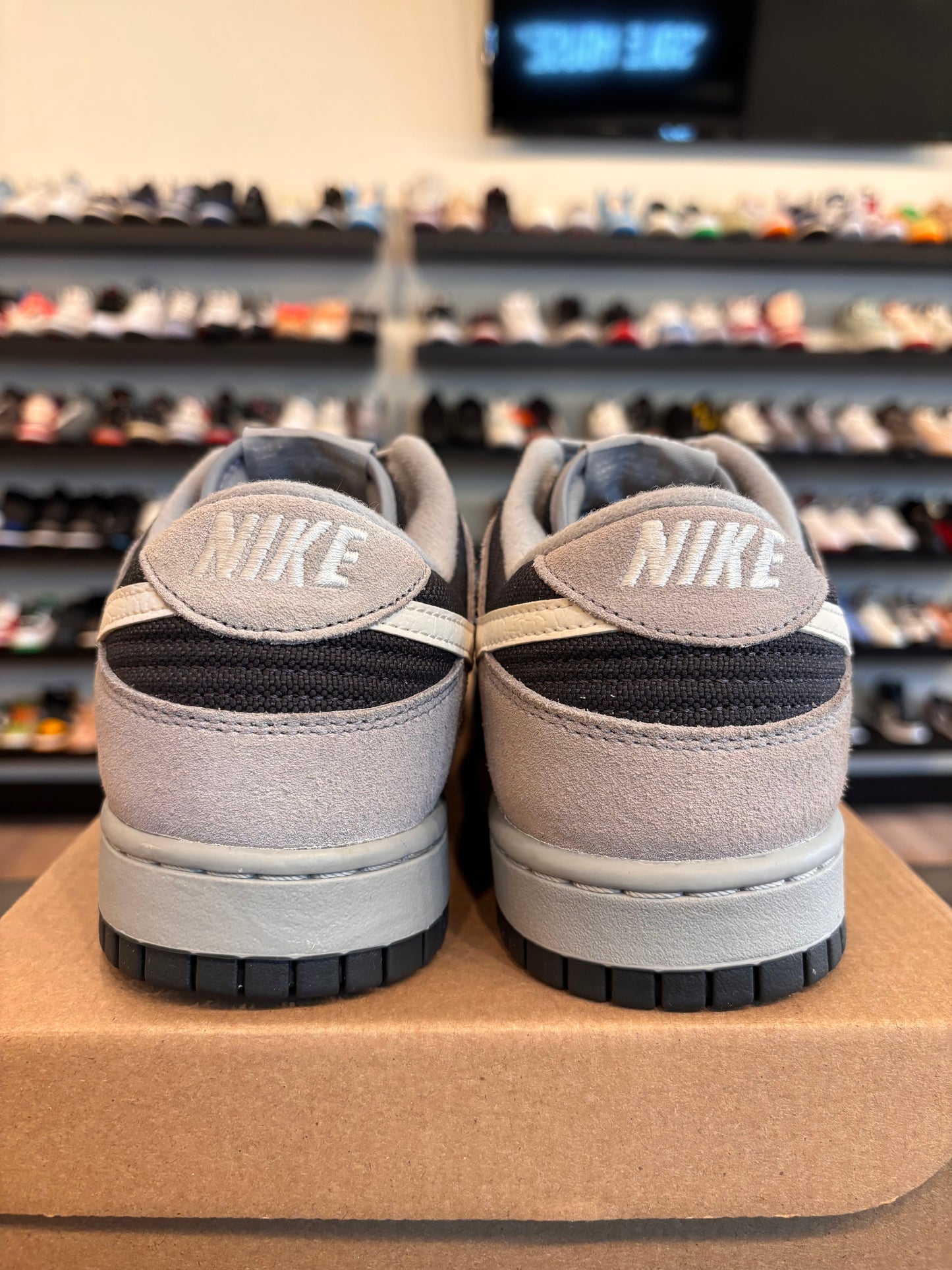 Nike Dunk Low Smoke Grey Anthracite Size 10.5 Pre-Owned (No Box)