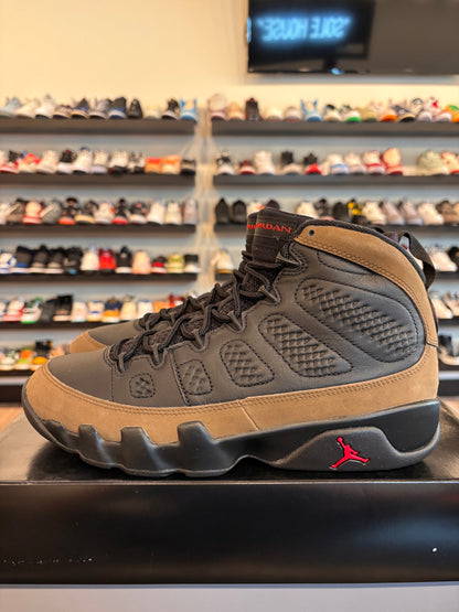 Jordan 9 Olive Size 8.5 Pre-Owned