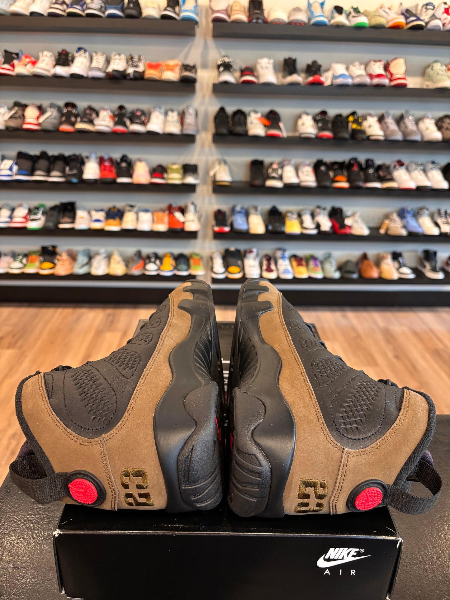 Jordan 9 Olive Size 8.5 Pre-Owned