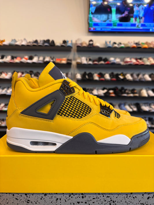 Jordan 4 Lightning Size 9 Brand New