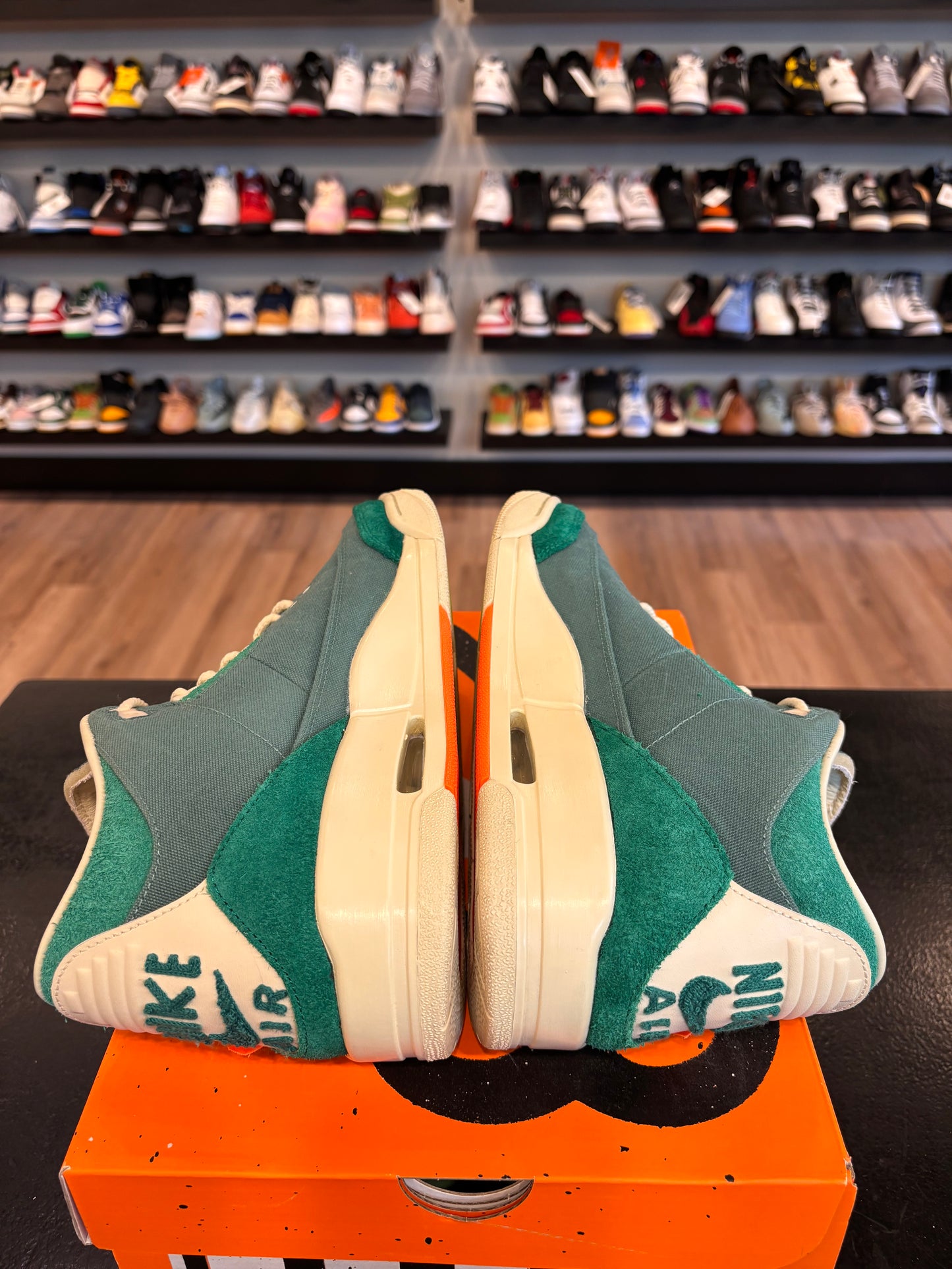 Jordan 3 Nina Channel Size 8.5 (10W) Pre-Owned