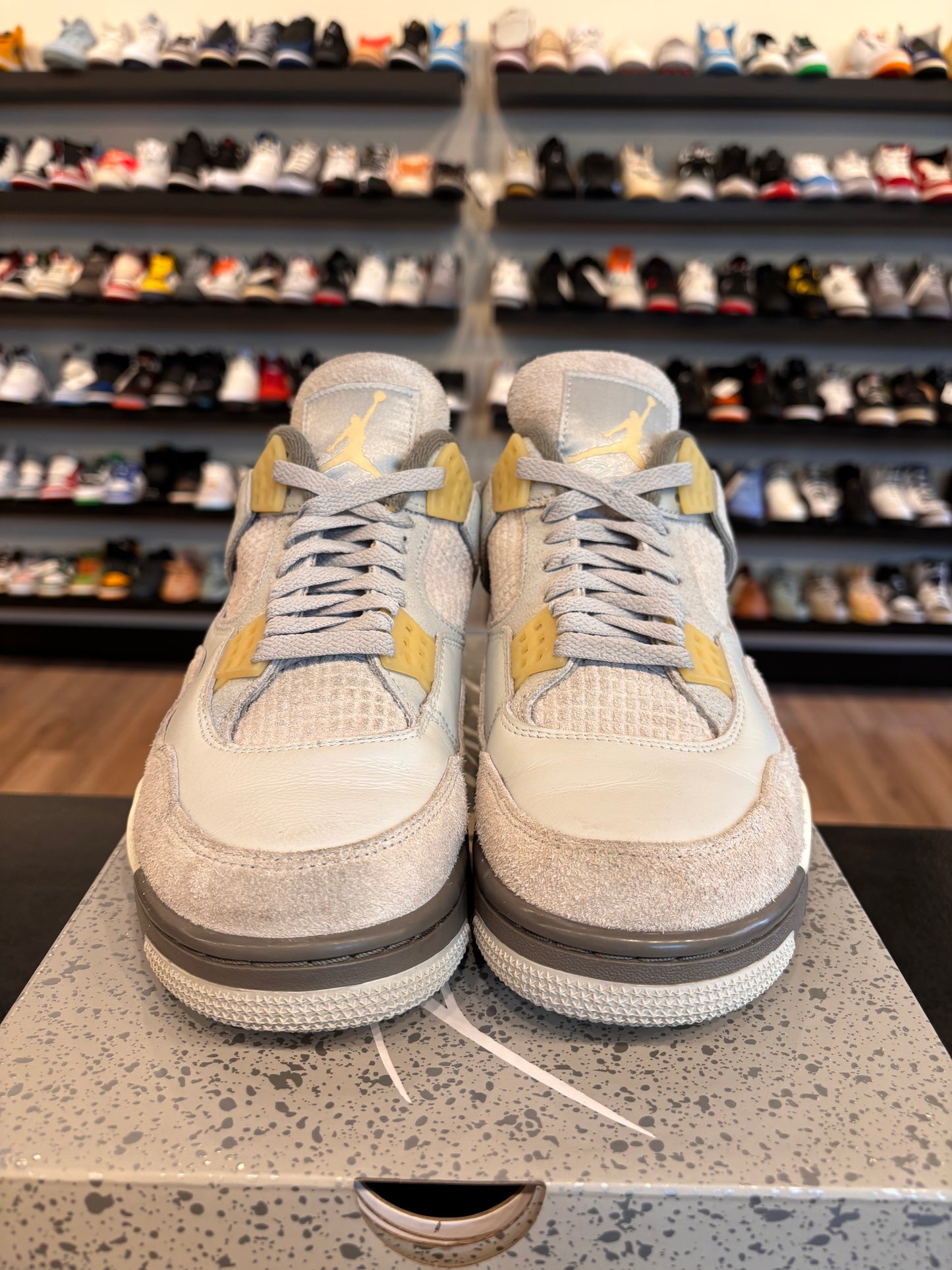 Jordan 4 Craft Photon Dust Size 9 Pre-Owned
