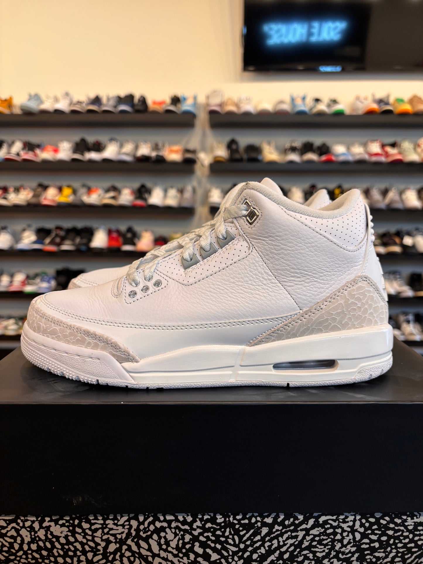 Jordan 3 Pure Money Size 6.5Y (8W) Pre-Owned