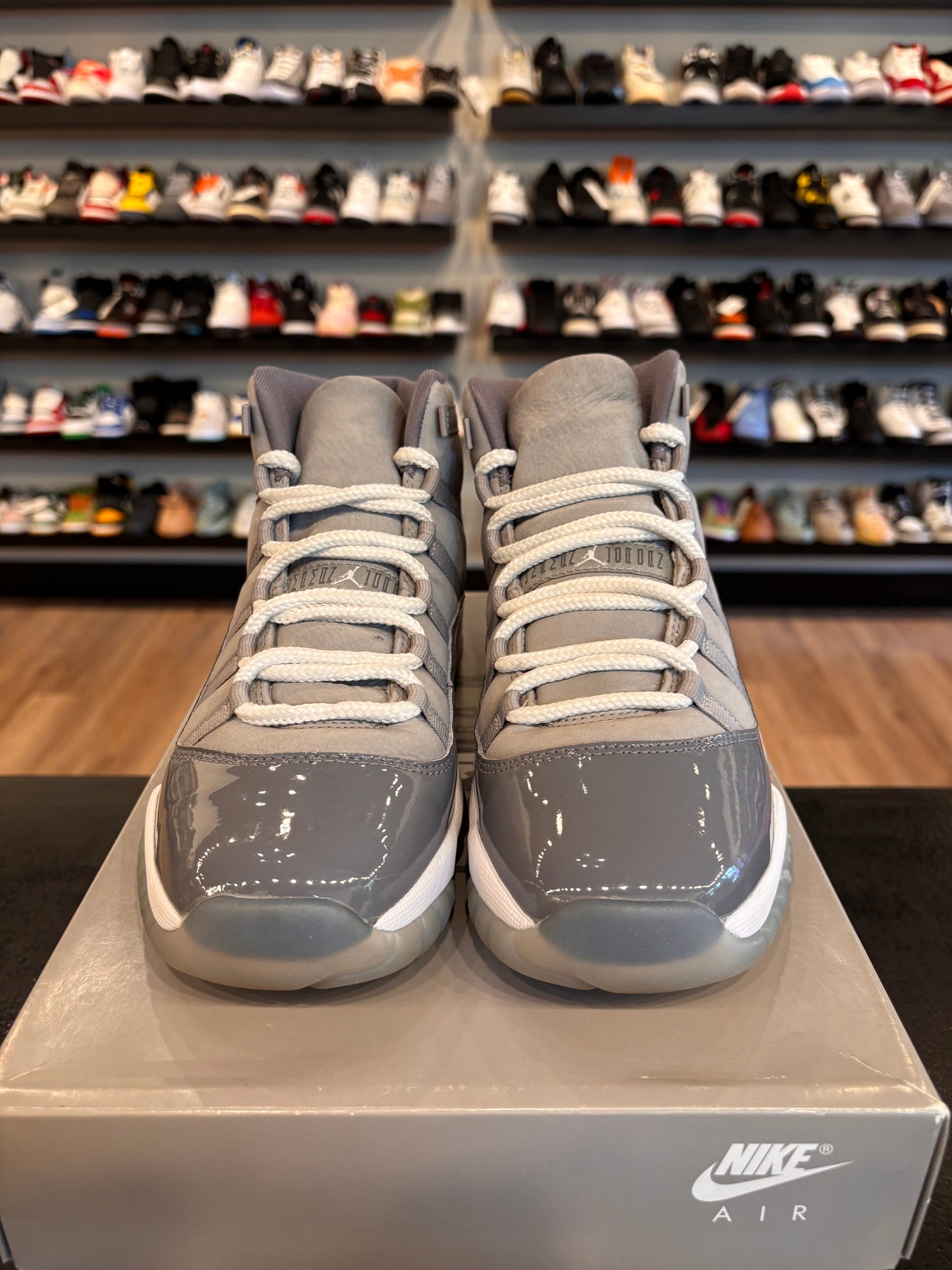 Jordan 11 Cool Grey Size 7Y (8.5W) Pre-Owned
