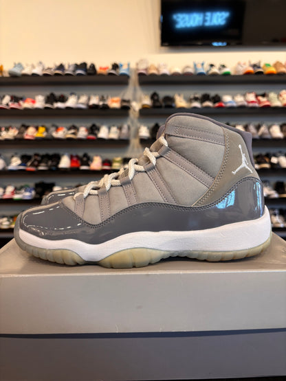 Jordan 11 Cool Grey Size 7Y (8.5W) Pre-Owned