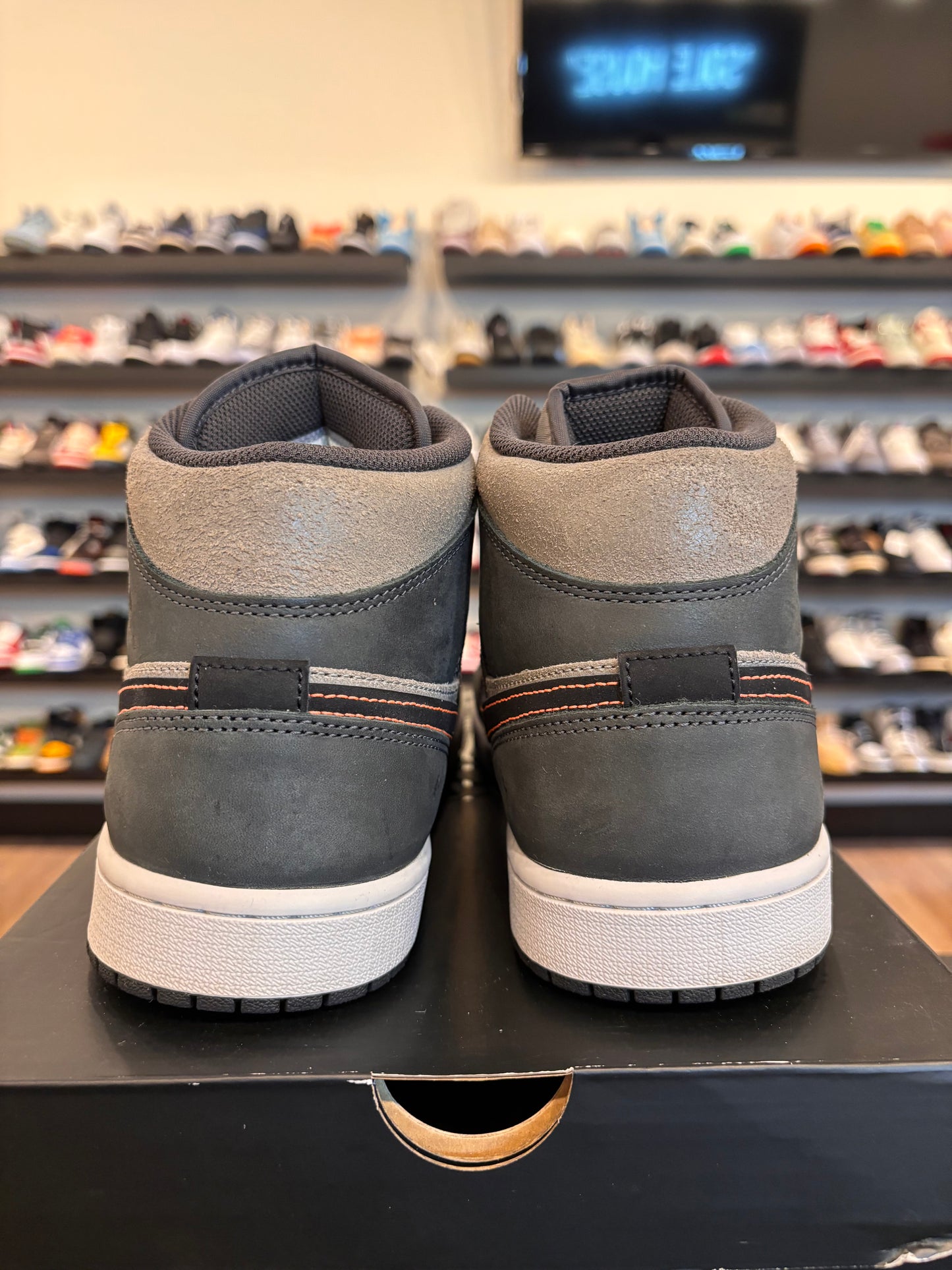 Jordan 1 Mid Grey Size 10.5 Pre-Owned