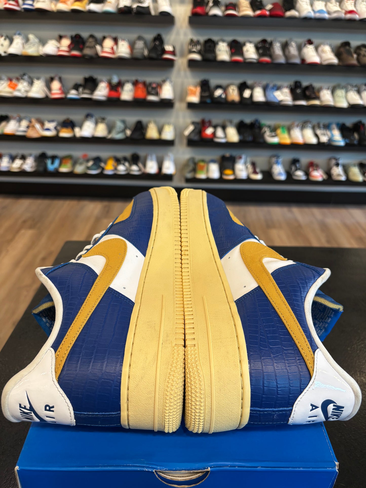 Nike Air Force 1 Undefeated Blue Size 12 Pre-Owned