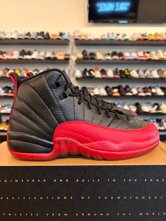 Jordan 12 Flu Game Size 7Y (8.5W) Pre-Owned