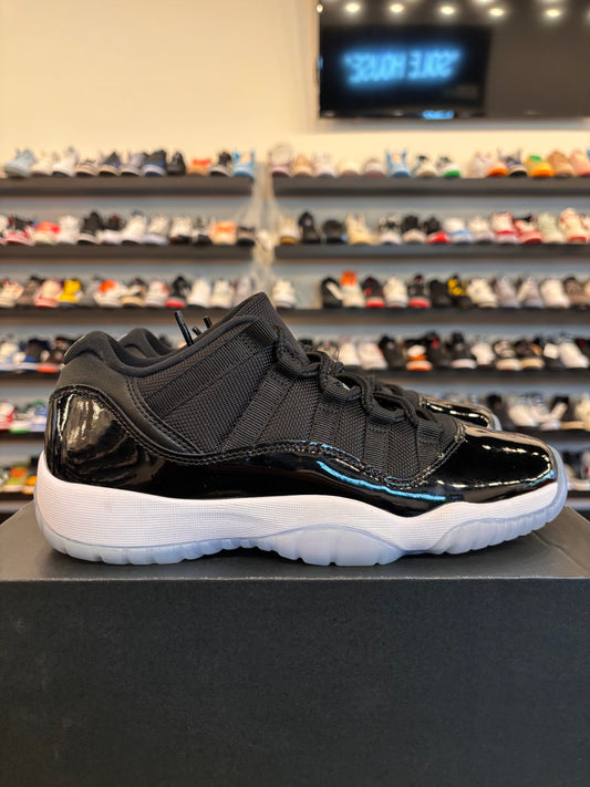Jordan 11 Low Space Jam Size 7Y (8.5W) Pre-Owned
