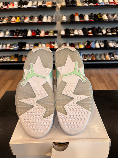 Jordan 6 Mint Foam Size 7Y (8.5W) Pre-Owned
