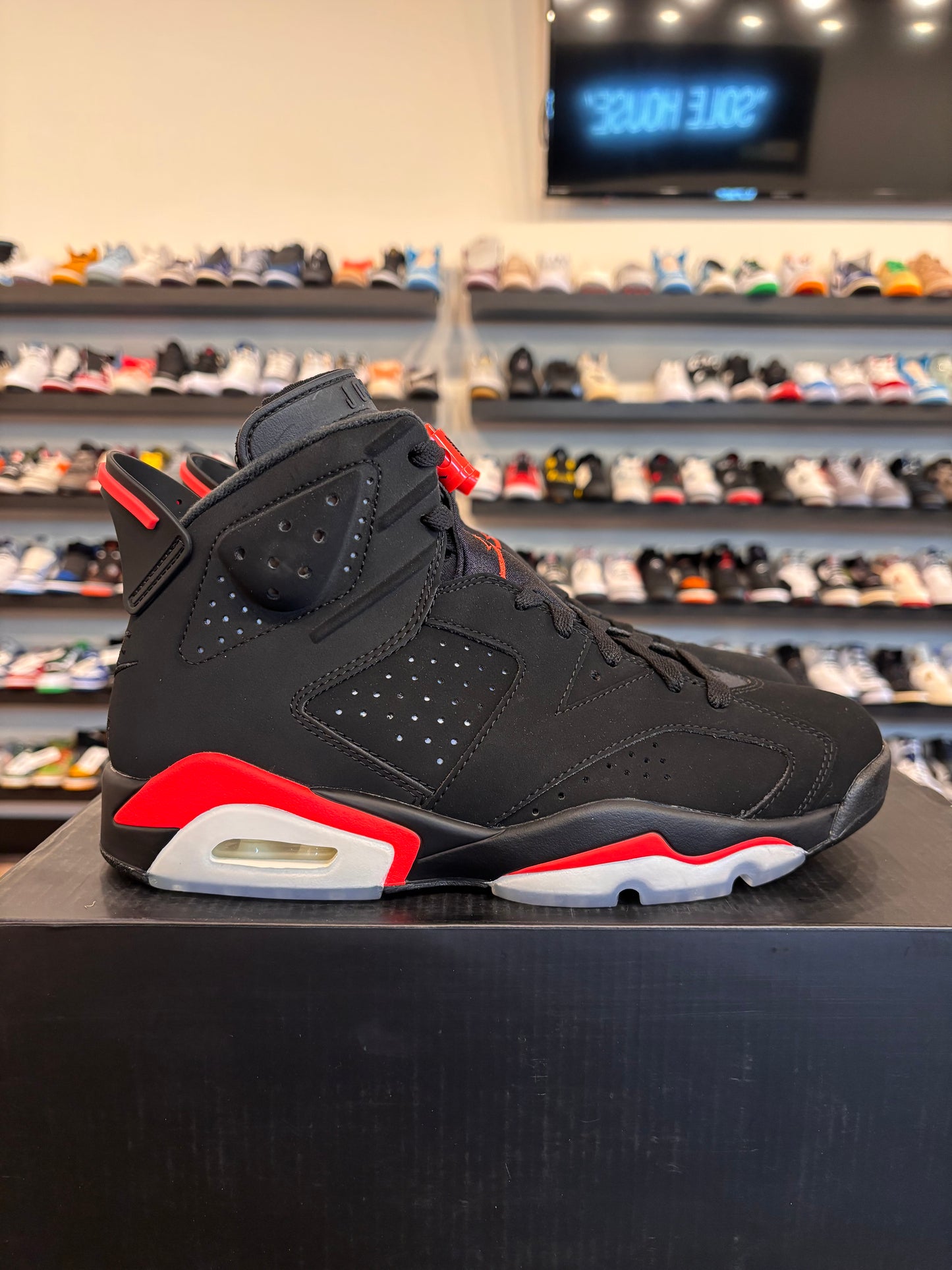 Jordan 6 Black Infrared 2019 Size 8 Brand New