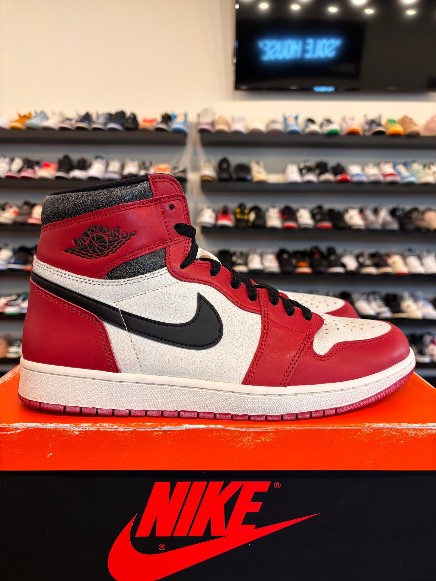 Jordan 1 Lost and Found Size 12 Pre-Owned