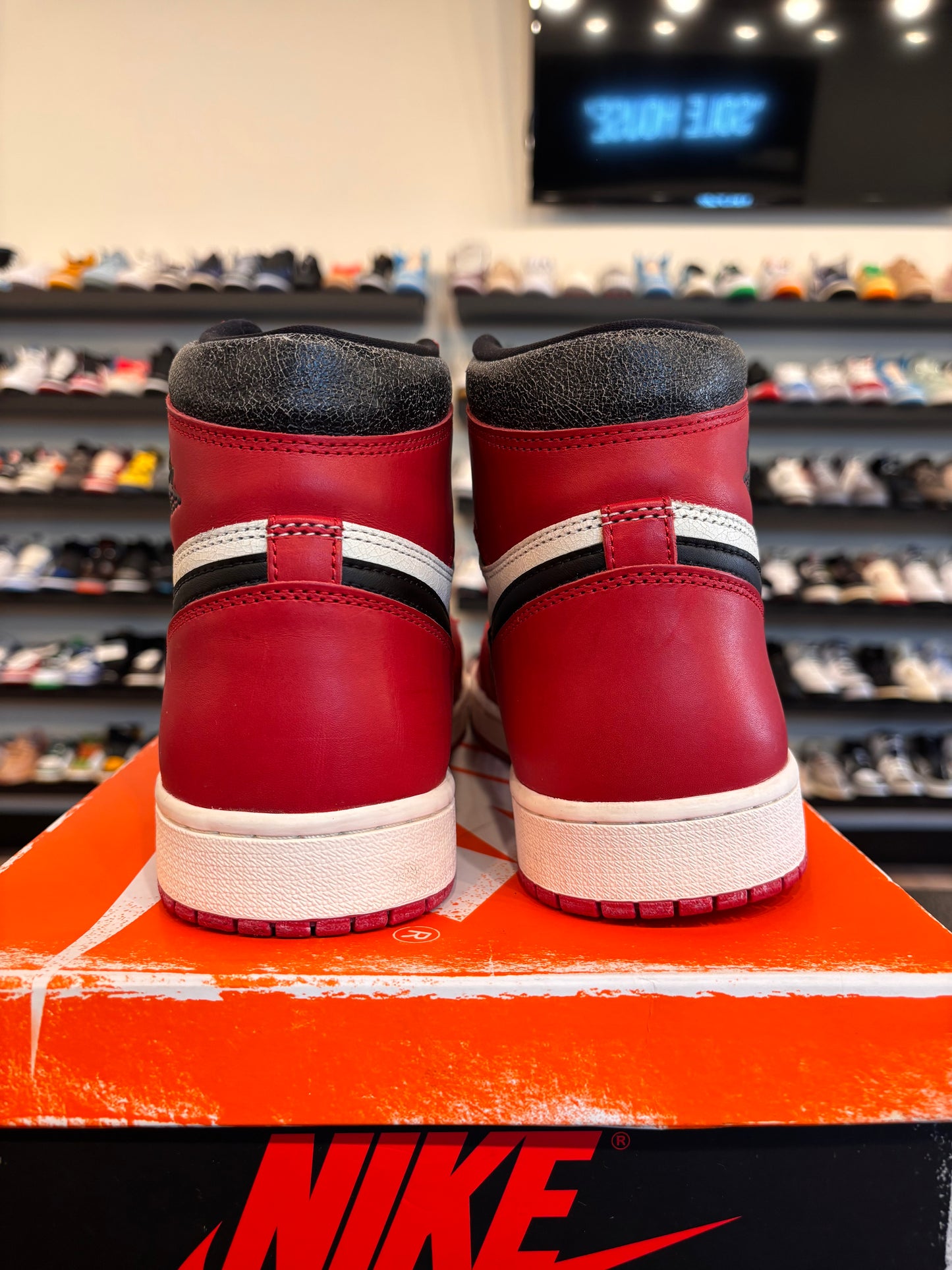 Jordan 1 Lost and Found Size 12 Pre-Owned
