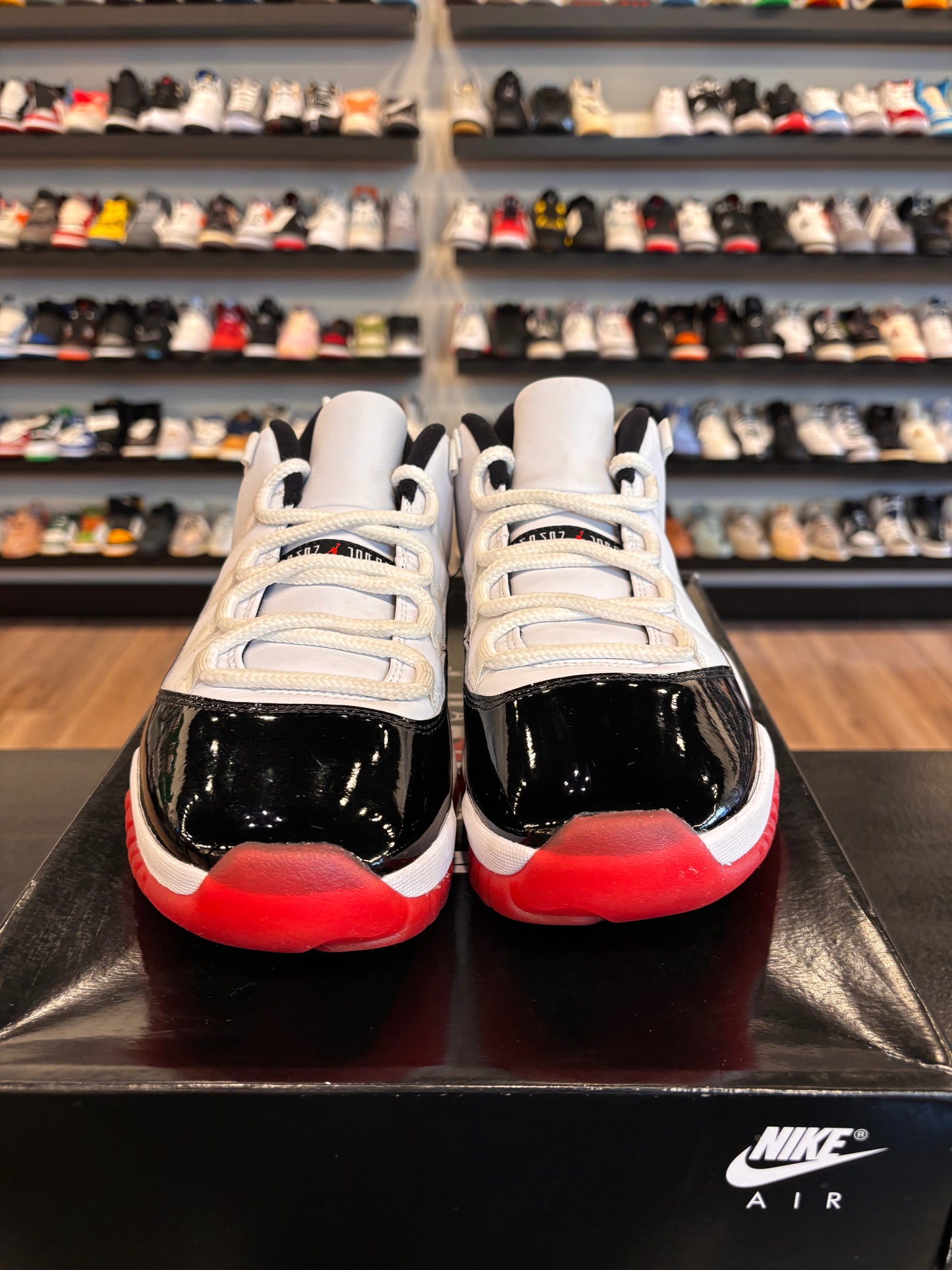 Jordan 11 Low Concord Bred Size 10 Pre-Owned