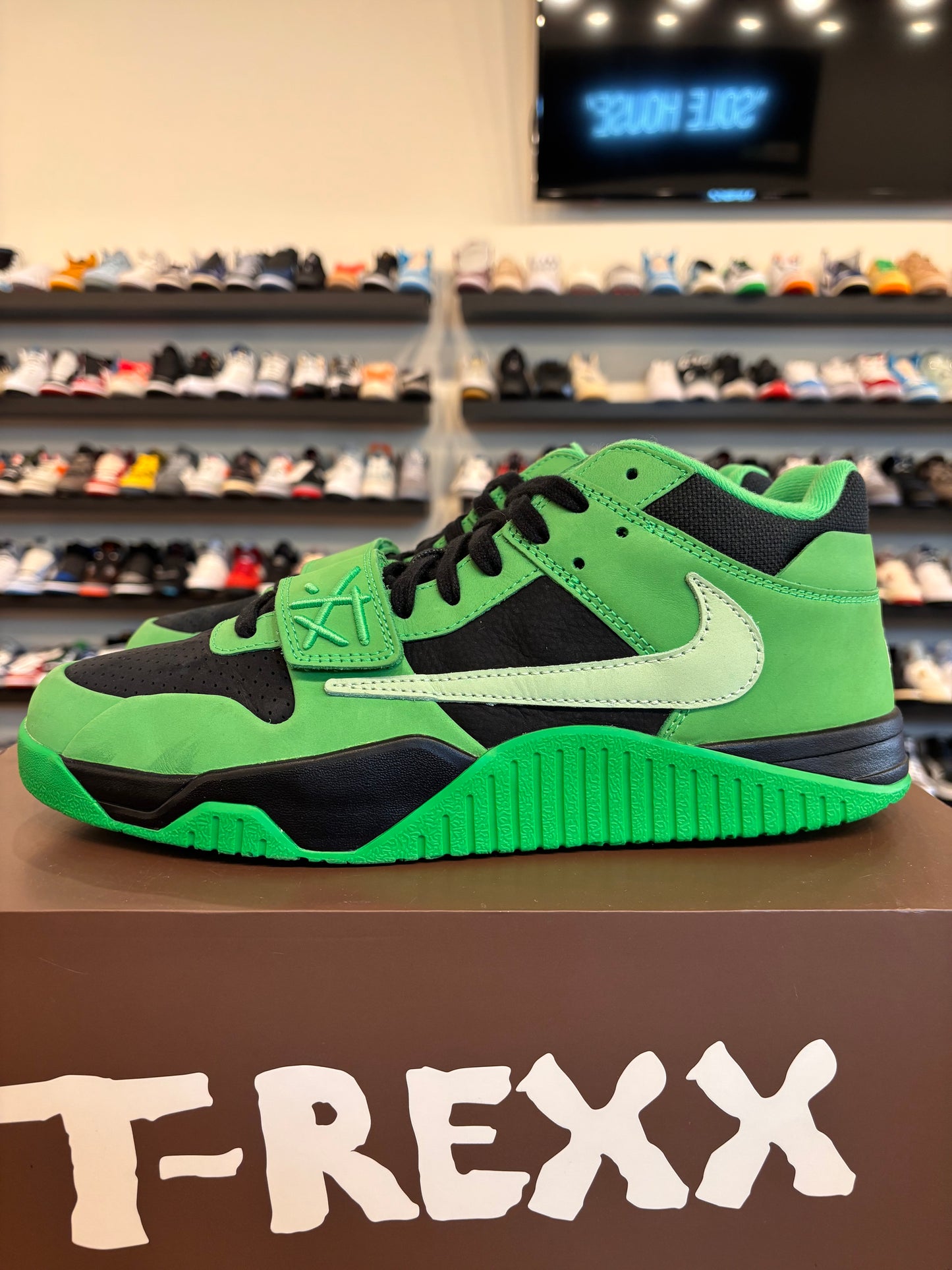 Jordan Jumpman Jack Travis Scott Green Spark Size 11 Pre-Owned