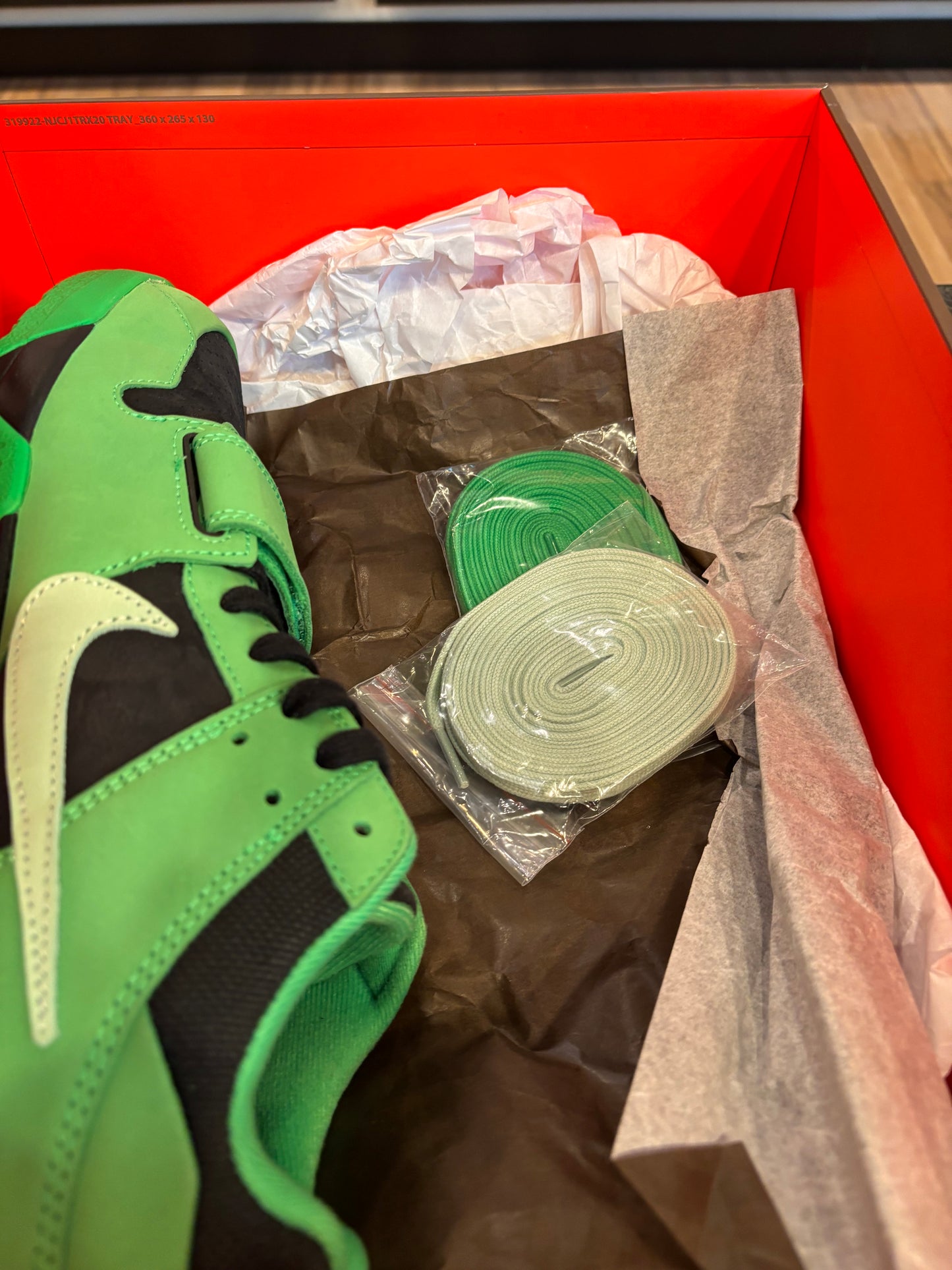 Jordan Jumpman Jack Travis Scott Green Spark Size 11 Pre-Owned
