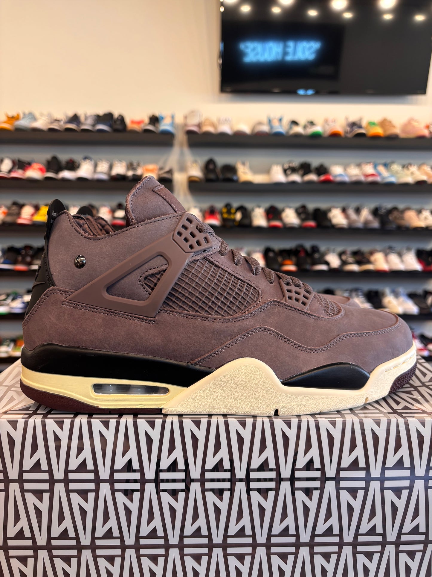 Jordan 4 A Ma Maniere Violet Ore Size 12 Brand New