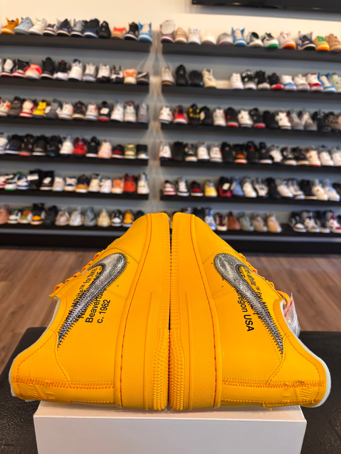 Nike Off-White Air Force 1 Low Lemonade Size 13 Brand New