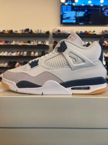 Jordan 4 SB Navy Size 11.5 Brand New (With Flaws)