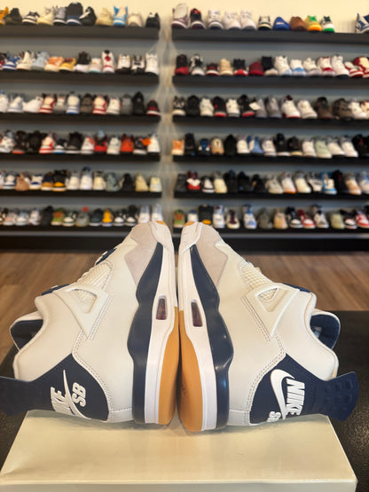 Jordan 4 SB Navy Size 11.5 Brand New (With Flaws)