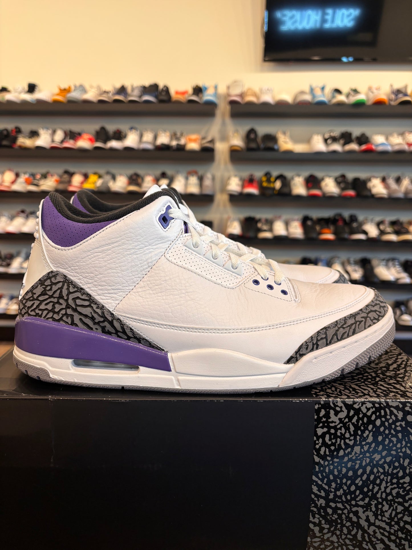 Jordan 3 Dark Iris Size 12 Pre-Owned