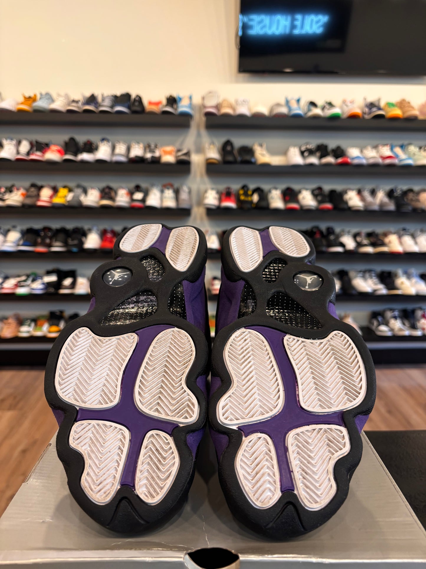 Jordan 13 Court Purple Size 12 Pre-Owned
