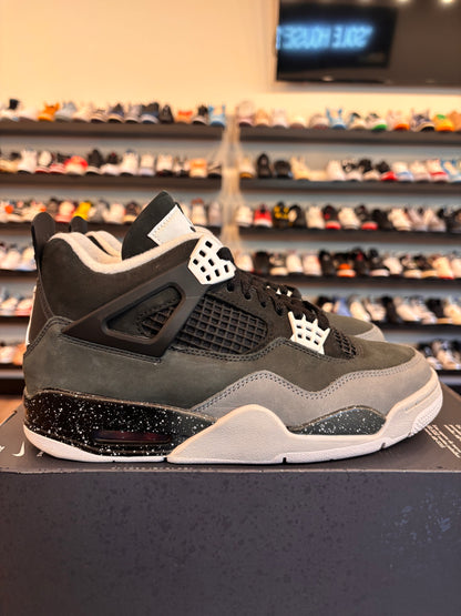 Jordan 4 Fear 2024 Size 7 (8.5W) Pre-Owned
