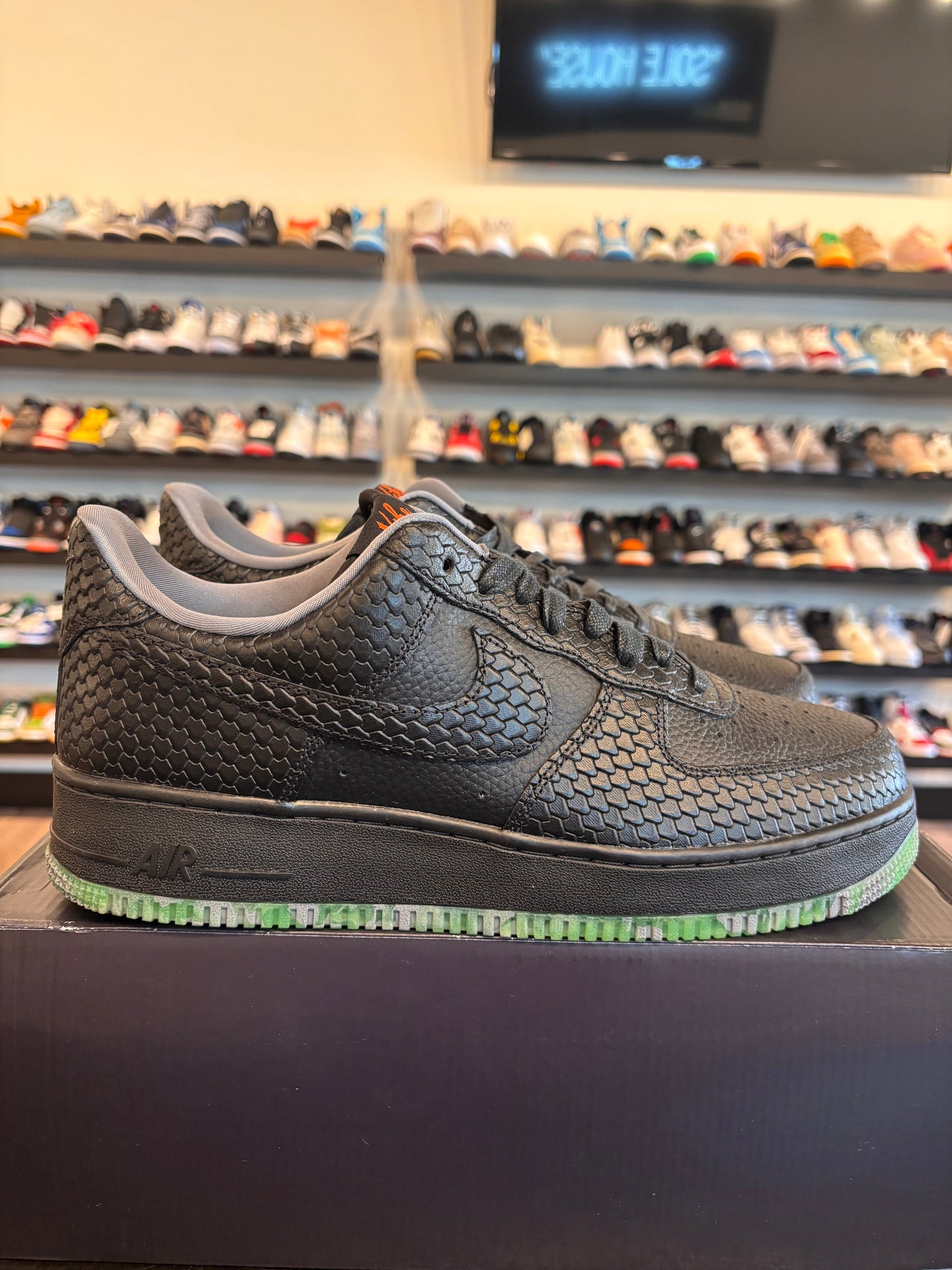Nike Air Force 1 Low Halloween 2023 Size 12 Pre-Owned