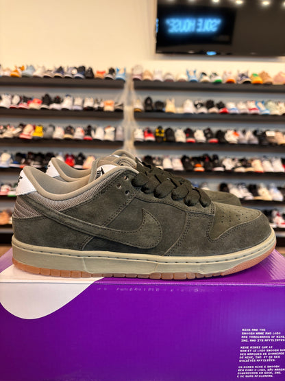 Nike SB Dunk Low Sequoia Size 10.5 Brand New
