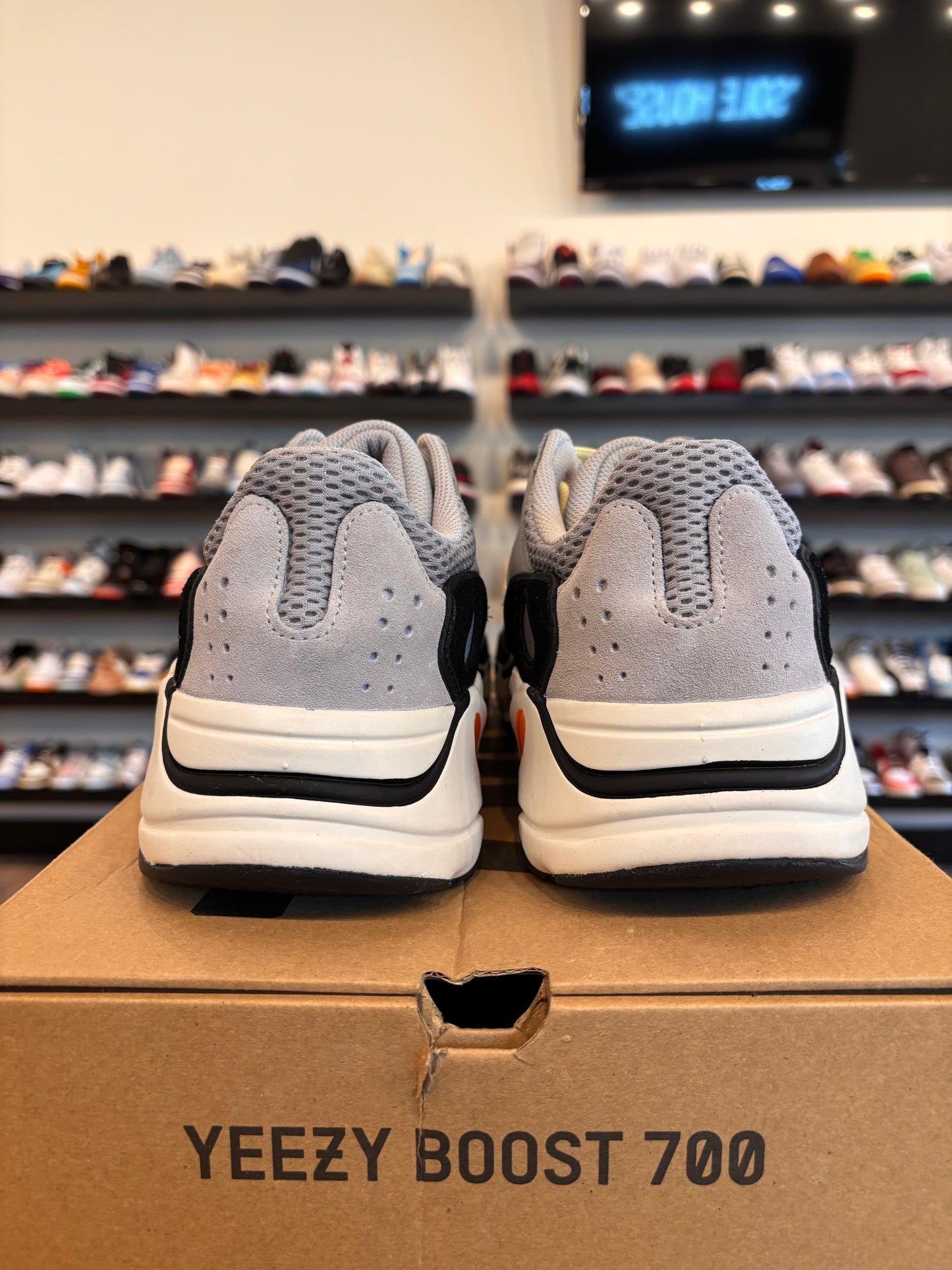 Yeezy 700 Wave Runner Size 11.5 Pre-Owned