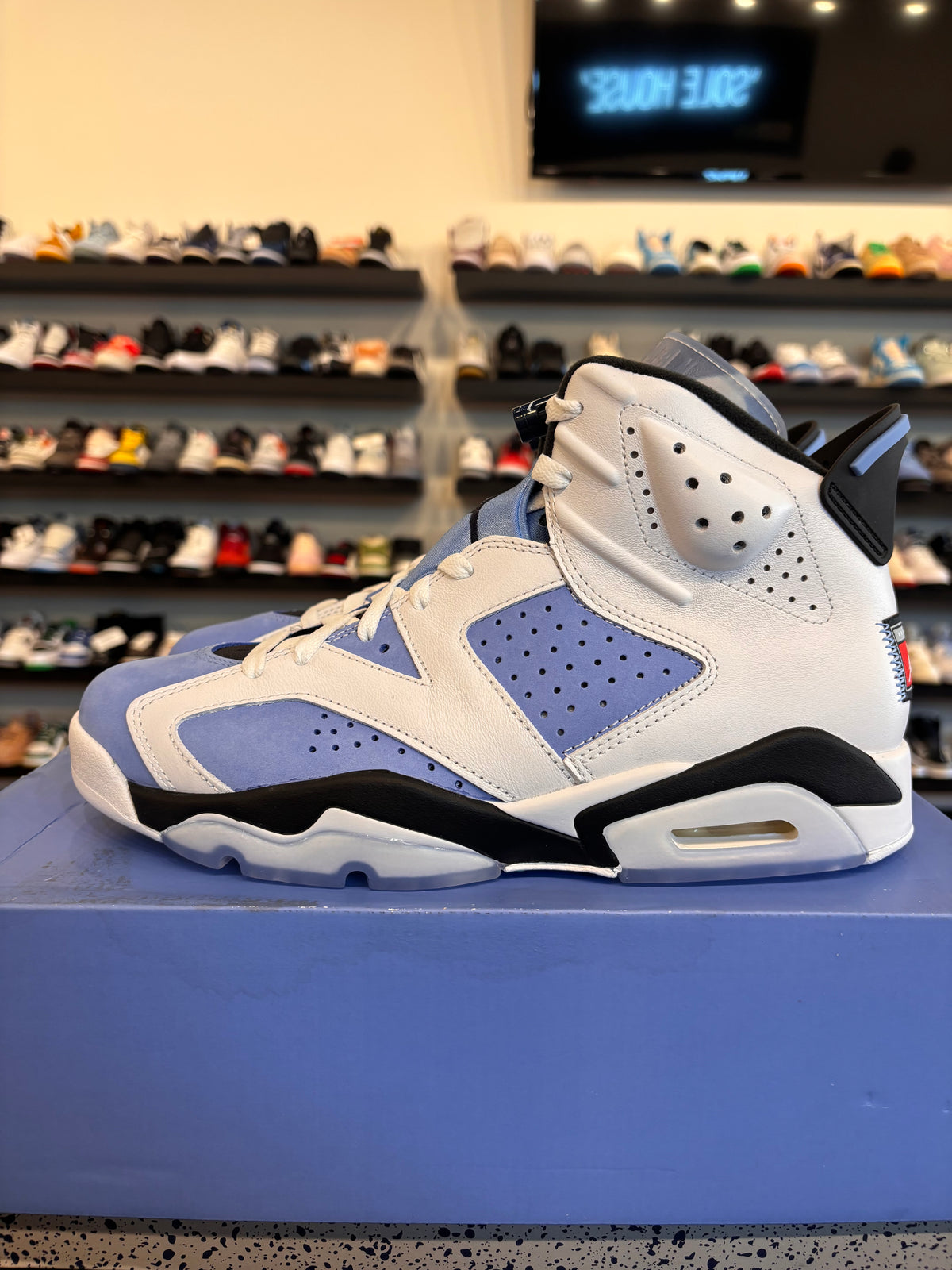Jordan 6 UNC Size 9.5 Brand New