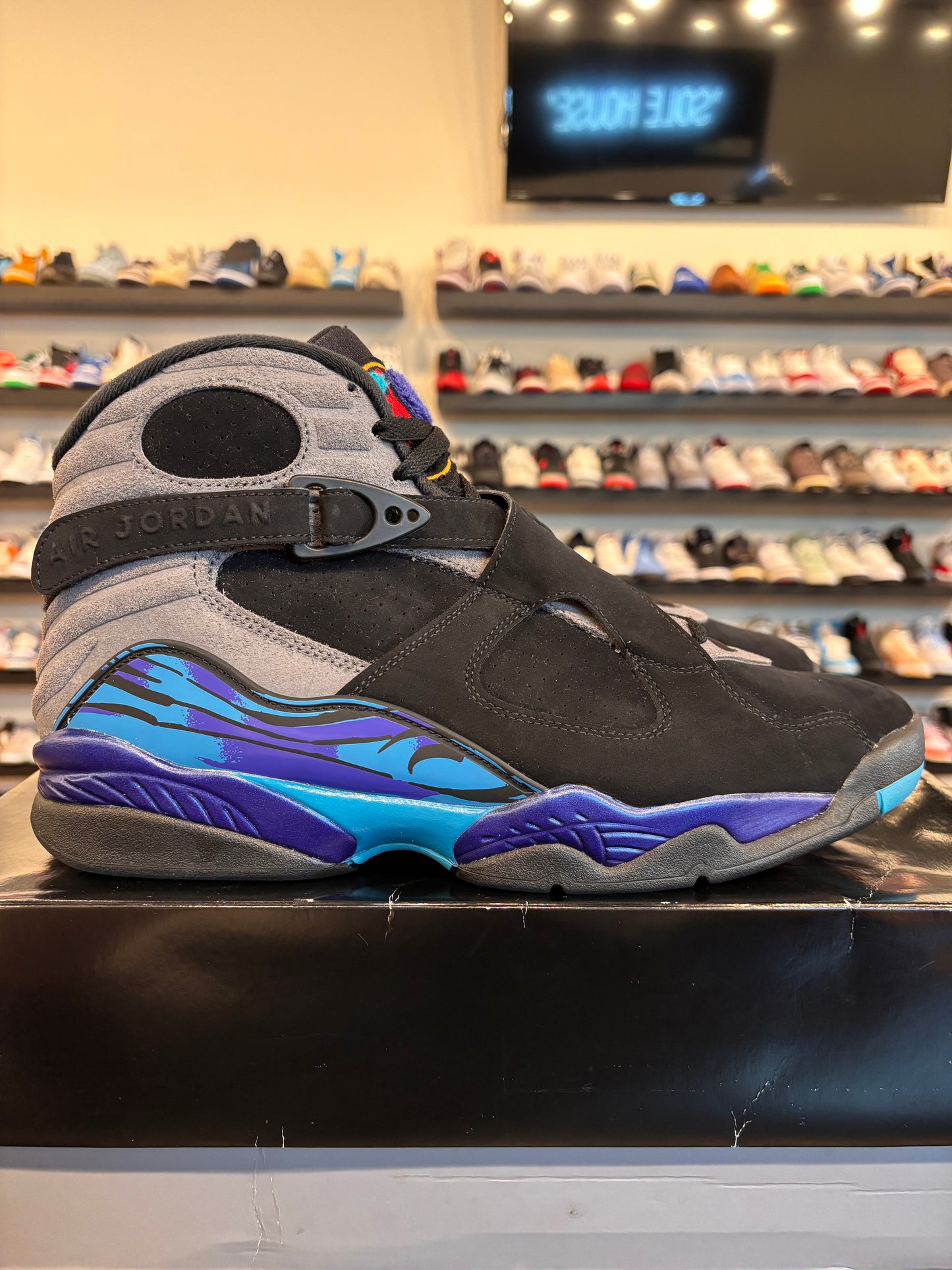 Jordan 8 Aqua 2025 Size 12 Pre-Owned