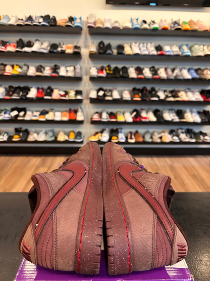 Nike SB Dunk Low Burgundy Crush Size 9.5 Pre-Owned