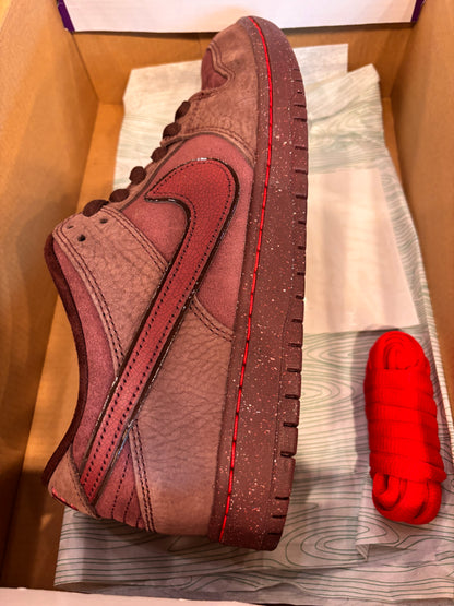 Nike SB Dunk Low Burgundy Crush Size 9.5 Pre-Owned