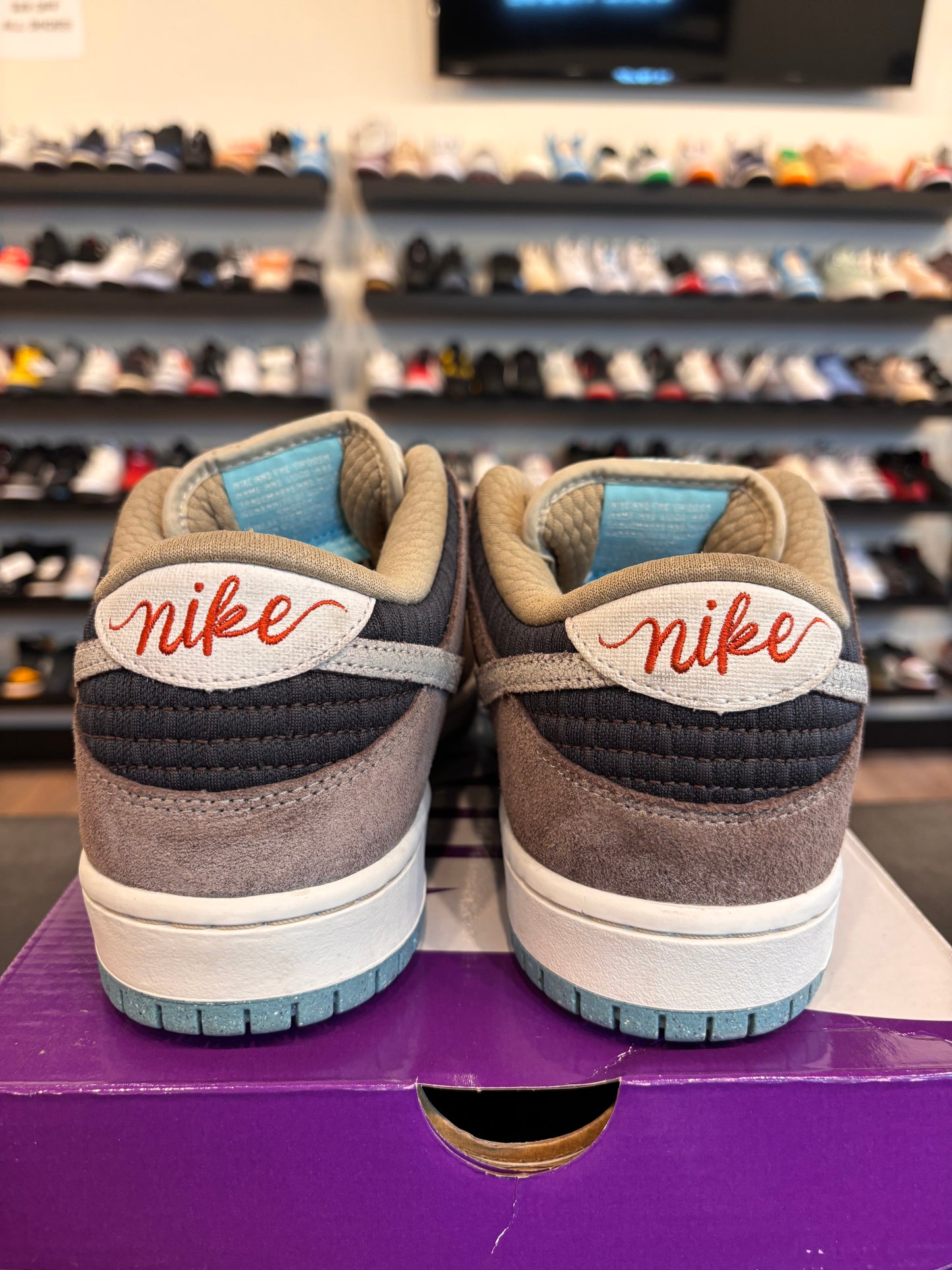 Nike SB Dunk Low Big Money Savings Size 9.5 Pre-Owned
