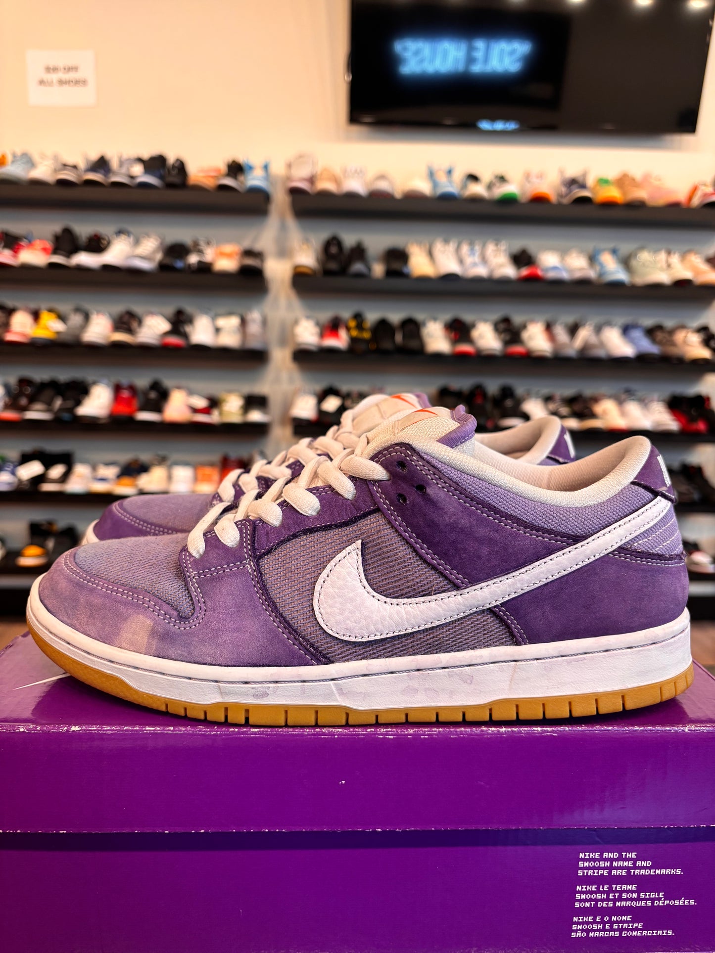 Nike SB Dunk Low Unbleached Lilac Size 9.5 Pre-Owned (No Box)