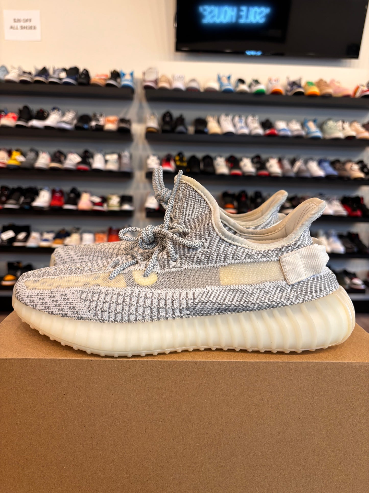 Yeezy 350 V2 Static Size 10 Pre-Owned